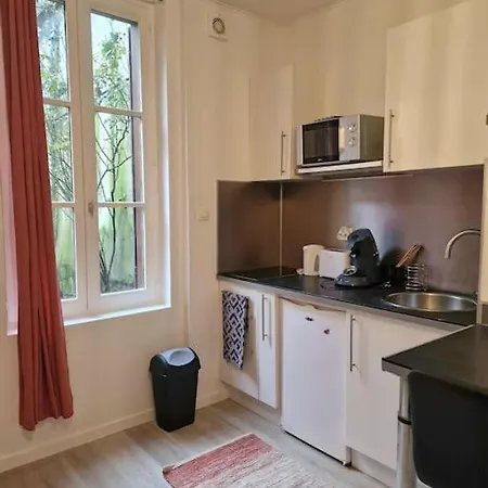 Hyper Centre - Cosy